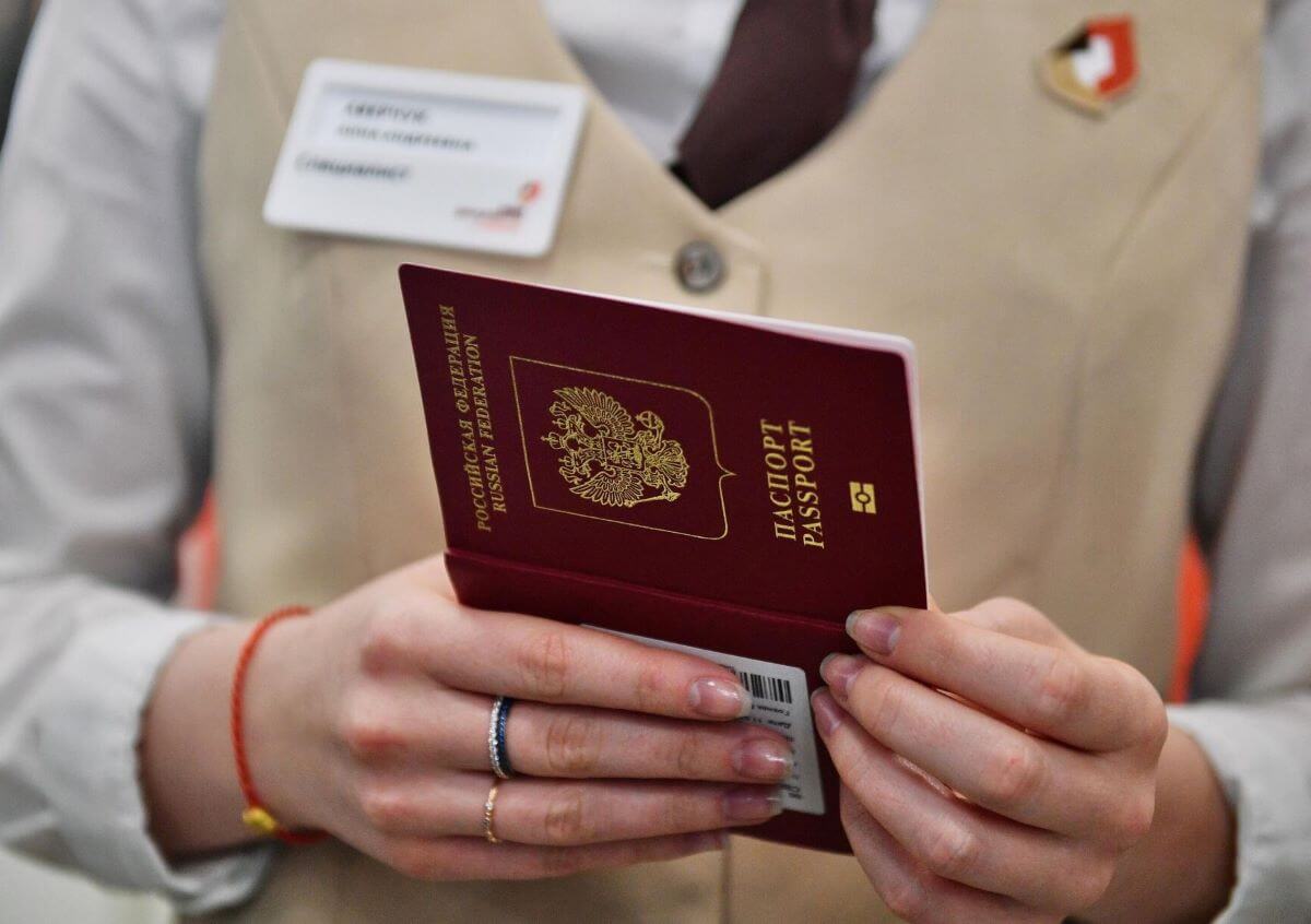 Как оформить загранпаспорт россиянам в 2025 году